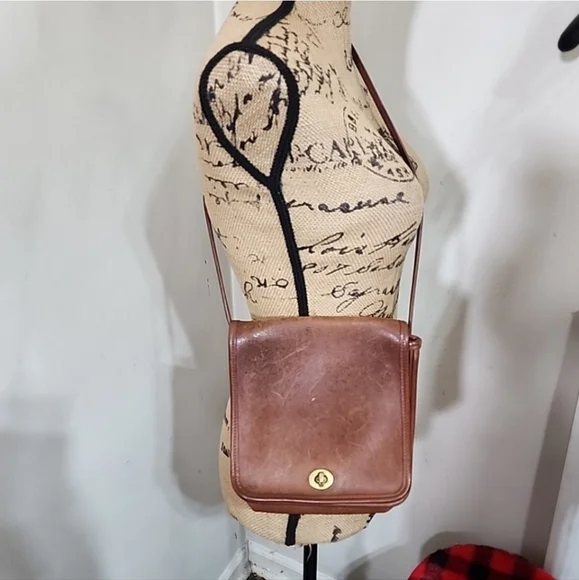 Vintage Coach Shoulder Bag - Picture 13 of 13